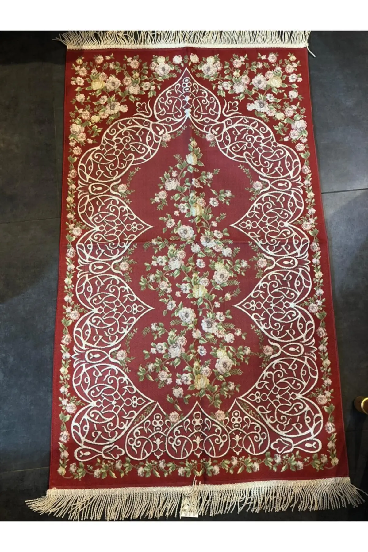 

DOLBOVI tile silvery floral dowry Rug Rug Rug Meditation Rug