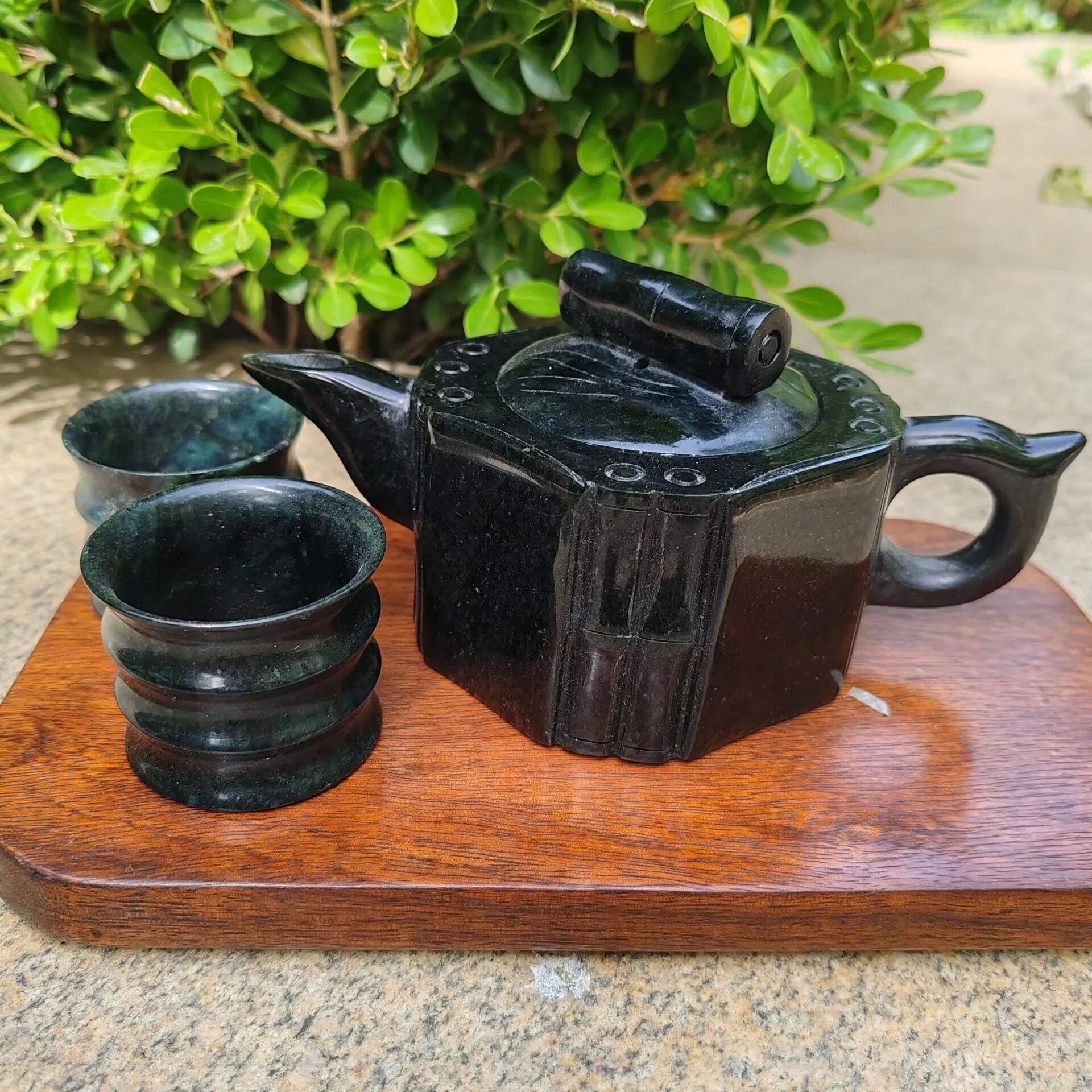 

Натуральный зеленый нефритовый чайник, китайская чайная церемония, горшки для воды, настоящая тибетская медицина, королевский камень, магнитный нефритовый чайный сервиз кунг-фу, подарок