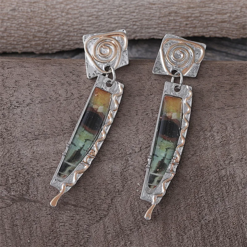 DIY accessories European and American cross-border hot-selling creative retro color alloy earrings, antique marble pattern perso
