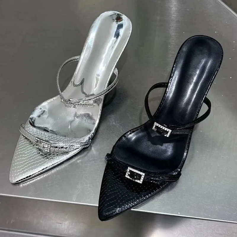 

Пара туфель на высоком каблуке с искусственной пряжкой с открытым носком, тонкий каблук, изысканные женские сандалии для летней носки