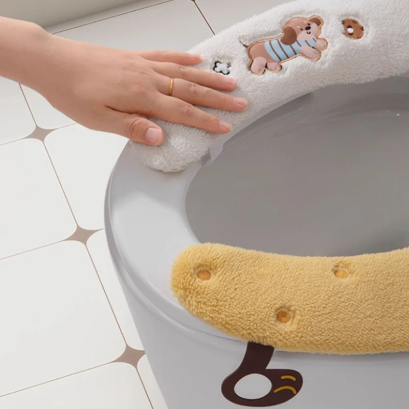 Soft Velvet Warm Padded Toilet Seat Cover Mat - No-Slip Bathroom Extras