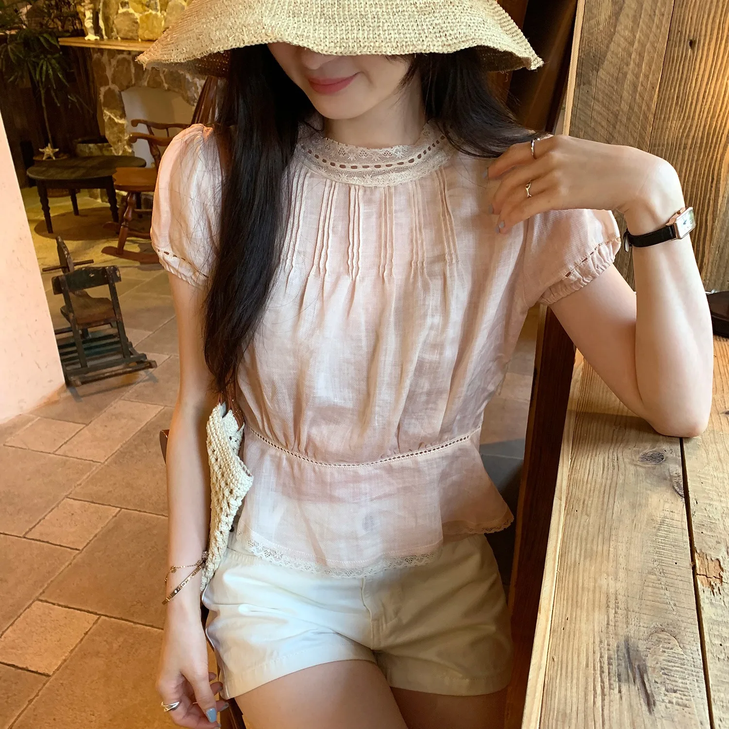 

Женская летняя новинка: шифоновая блузка с кружевными вставками и рукавами-фонариками, из лиоцелла, шелка и конопли, короткая рубашка во французском стиле, приятная к телу.
