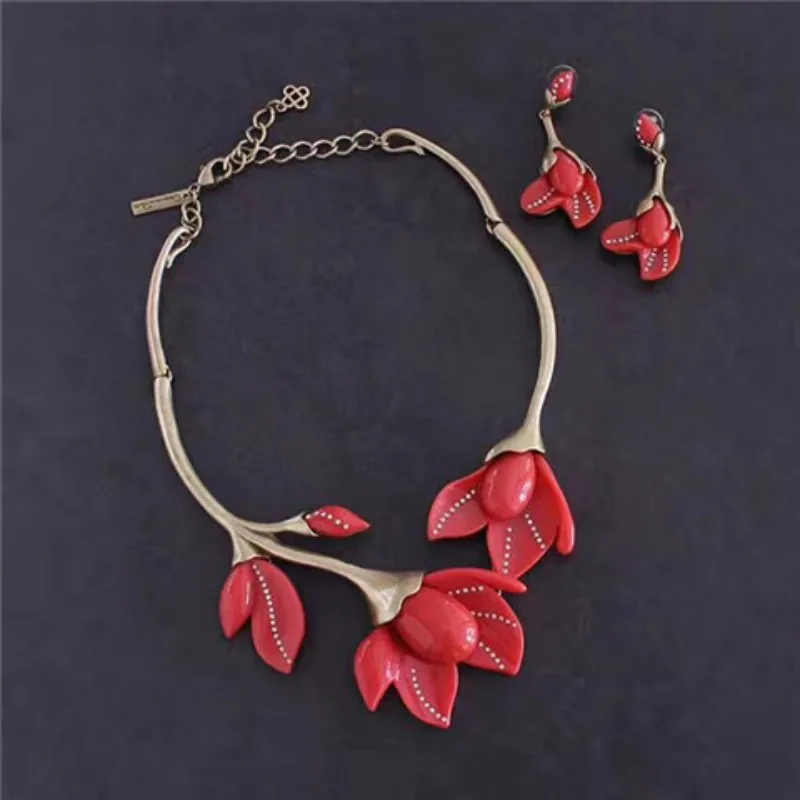 Vintage copper red big Resin Magnolia flowers short necklace earrings jewelry set