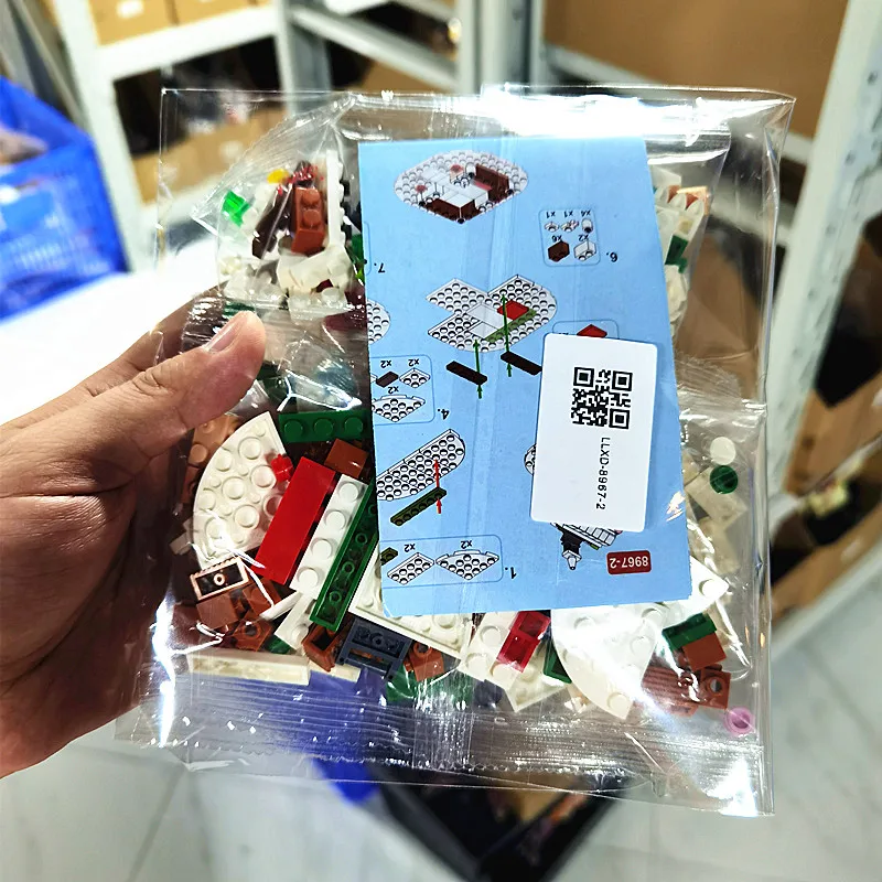 6 In 1 Christmas Series Building Blocks Set Creative Winter Village House Elk Train Picnic Car DIY Bricks Toys For Kid Xmas Gift