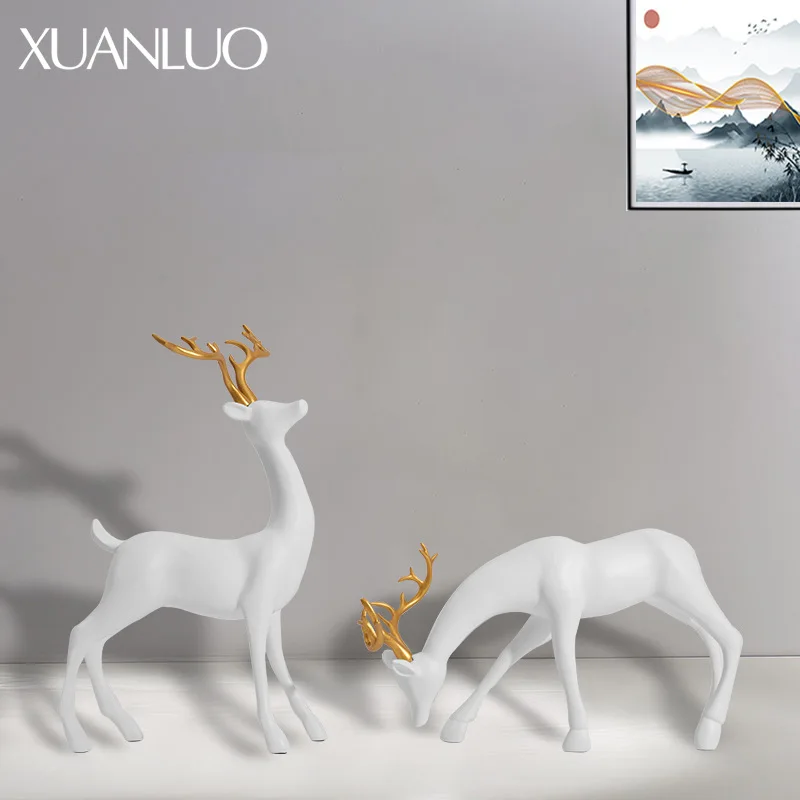 European-style faux black-and-white couple deer figurines for attracting wealth, decorative crafts for living rooms and bedrooms
