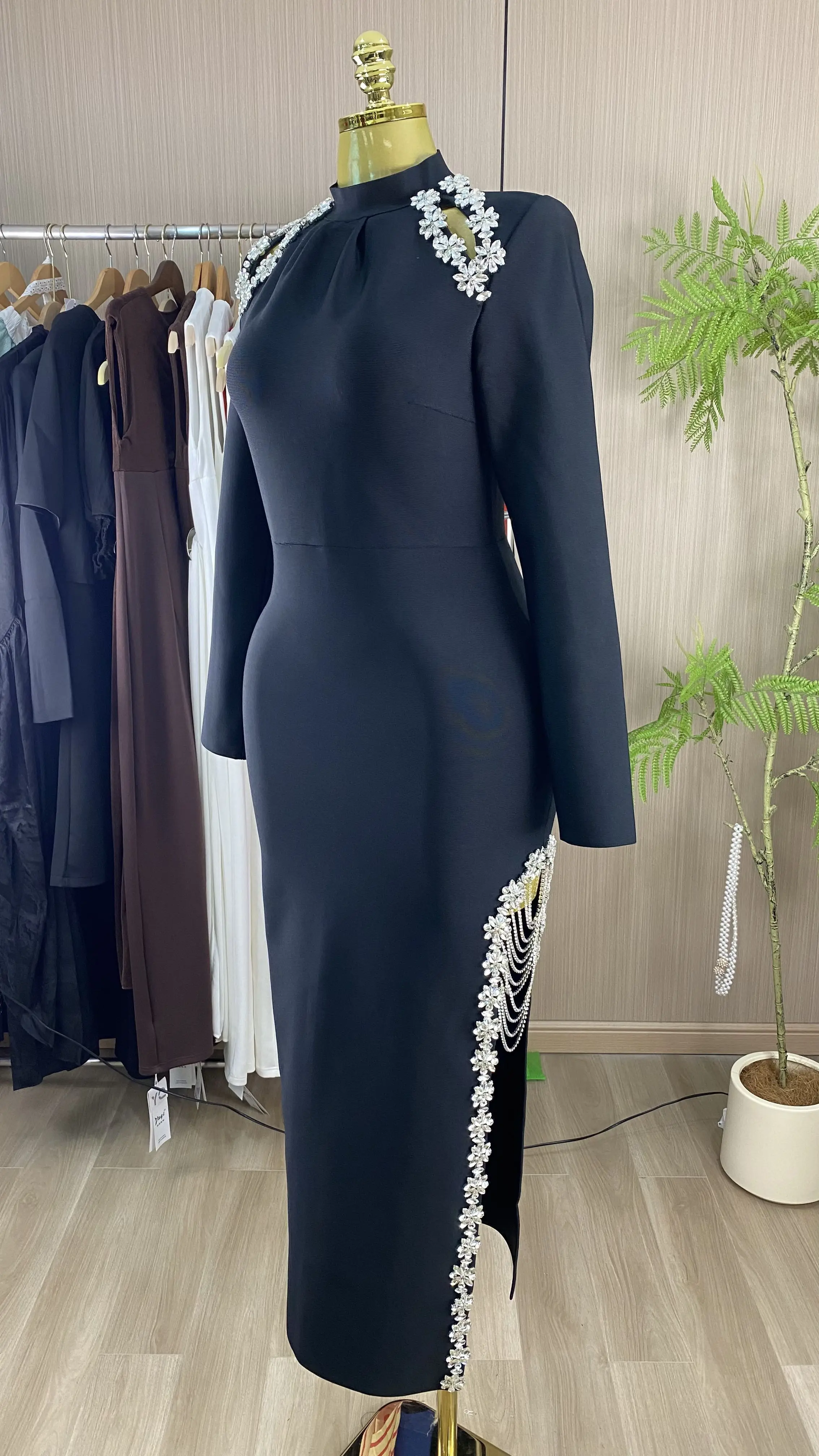 2026 New Fashion Long-Sleeved Rhinestone Chain Black Maxi Dress with Slit, Round Neck, and Tie-Waist-GZXX894