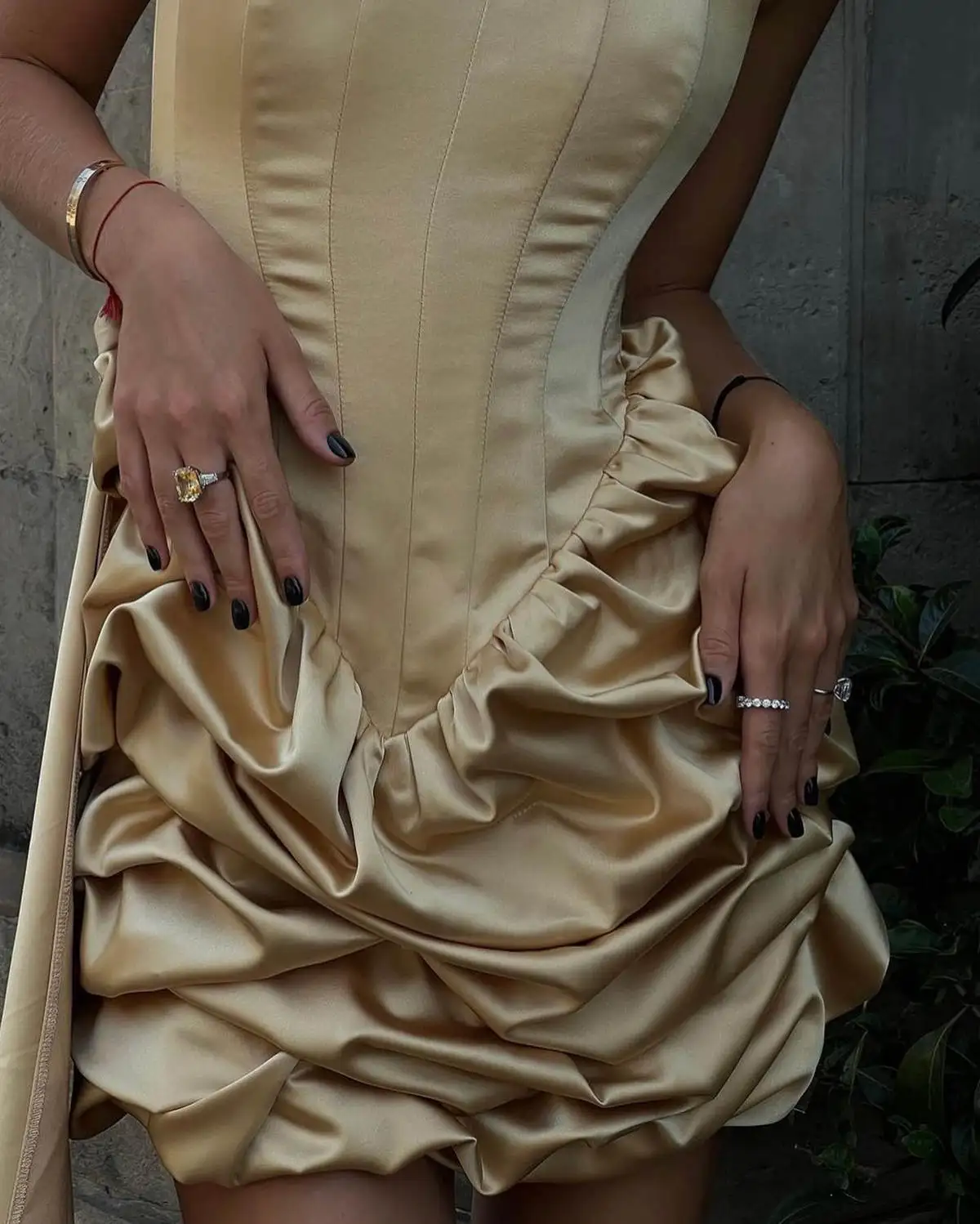 Modern Evening Dresses Spaghetti Straps Short Prom Gowns Sleeveless Satin Solid Color Custom Made Party Dresses