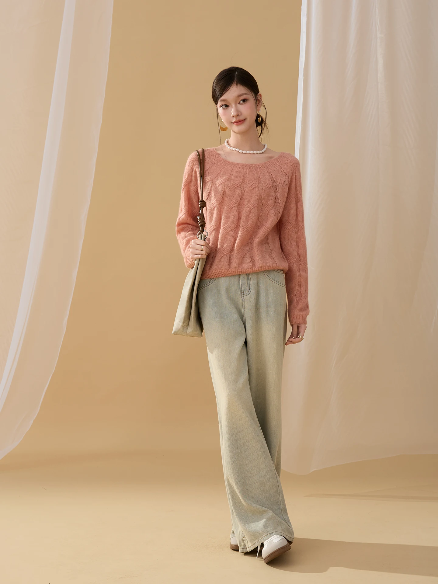 

Ftguoge Women's Long Sve Knitted Sweater round Ne Single Piece Autumn Faion Casual Comfortable Blend Wool Blend Sweater