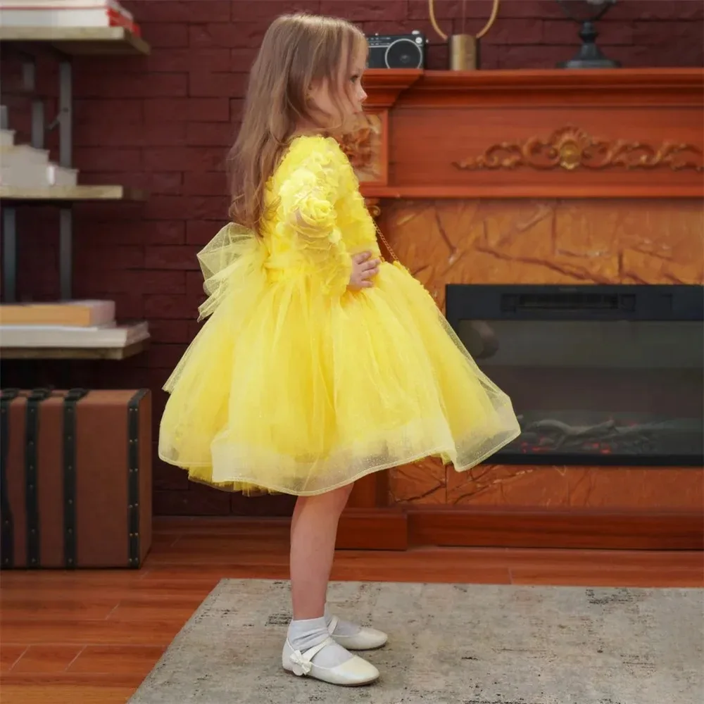 فساتين فتاة الزهور الصفراء لحفلات الزفاف بطول الركبة، فساتين حفلات أعياد الميلاد الجميلة للفتيات الصغيرات، فساتين التواصل المقدس الأولى حسب الطلب #2