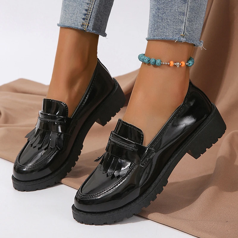 Black Patent Leather Platform Loafers Women Fashion Tassels Shallow Flats shoes Woman British Style Middle Heels Office Shoes 42