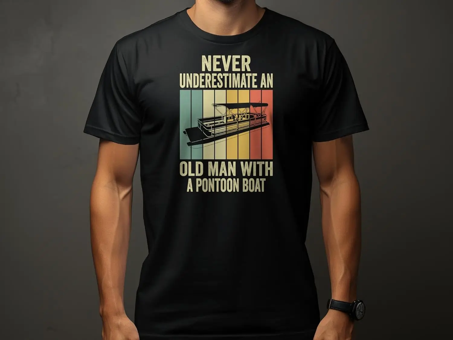 Boating Humor Never Underestimate Old Man Funny Boat Captain, Nautical Fishing Joke,Unisex t-Shirt…