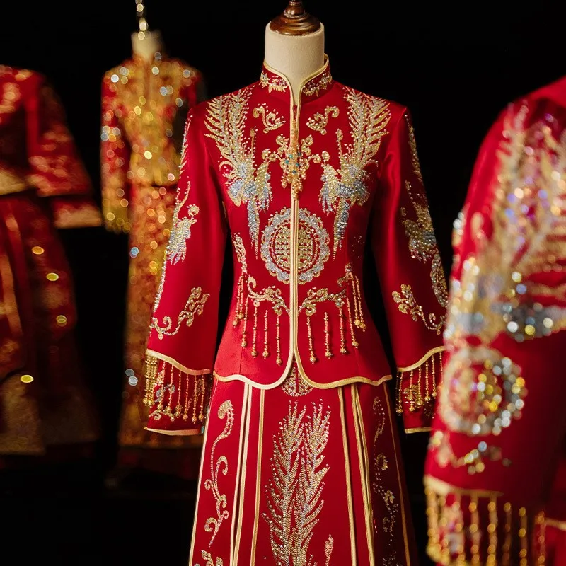 

New Chinese-style dragon and phoenix gown toasting dress