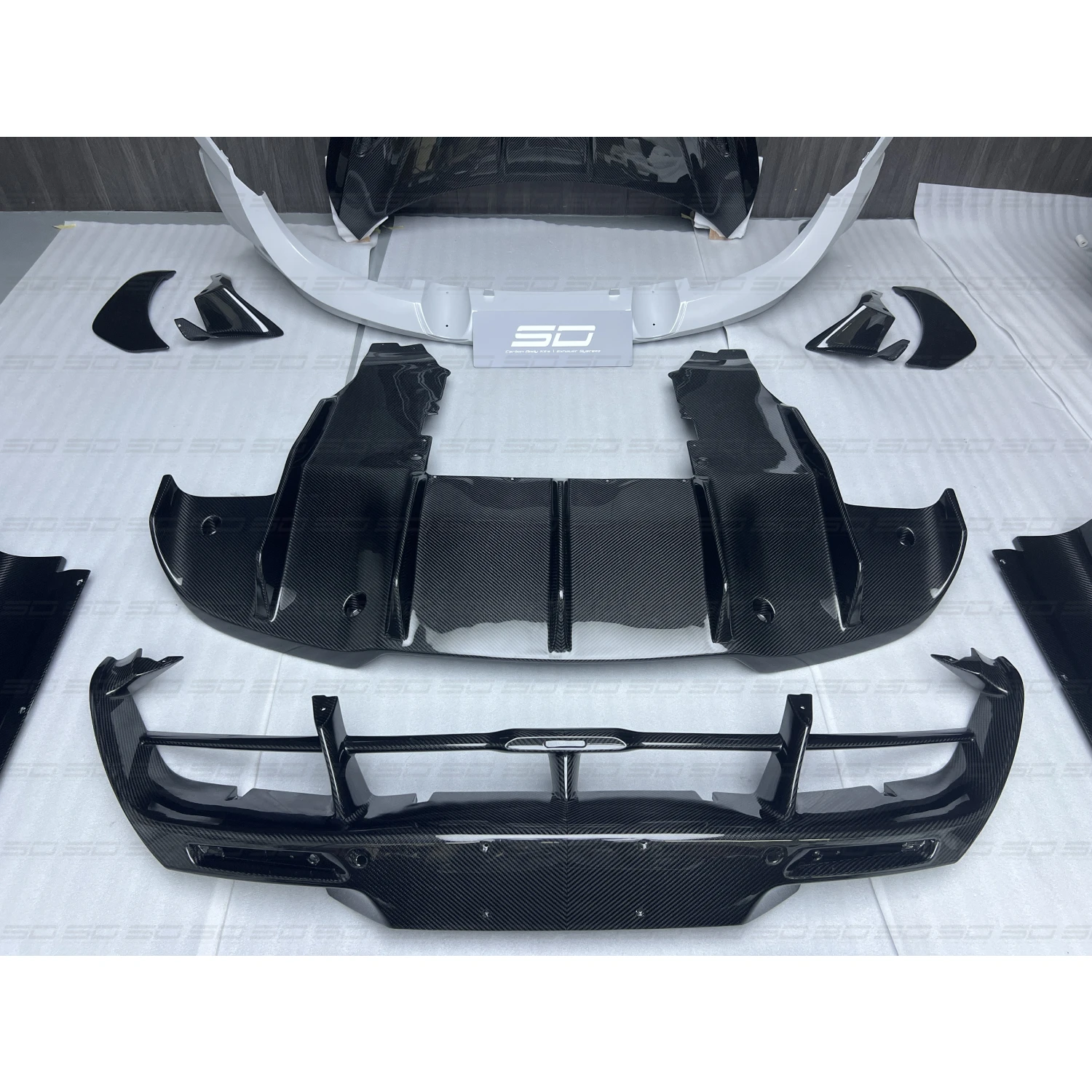 Perfect Upgrade R Style Dry Carbon Fiber Hood Body Kits for M-claren 720s