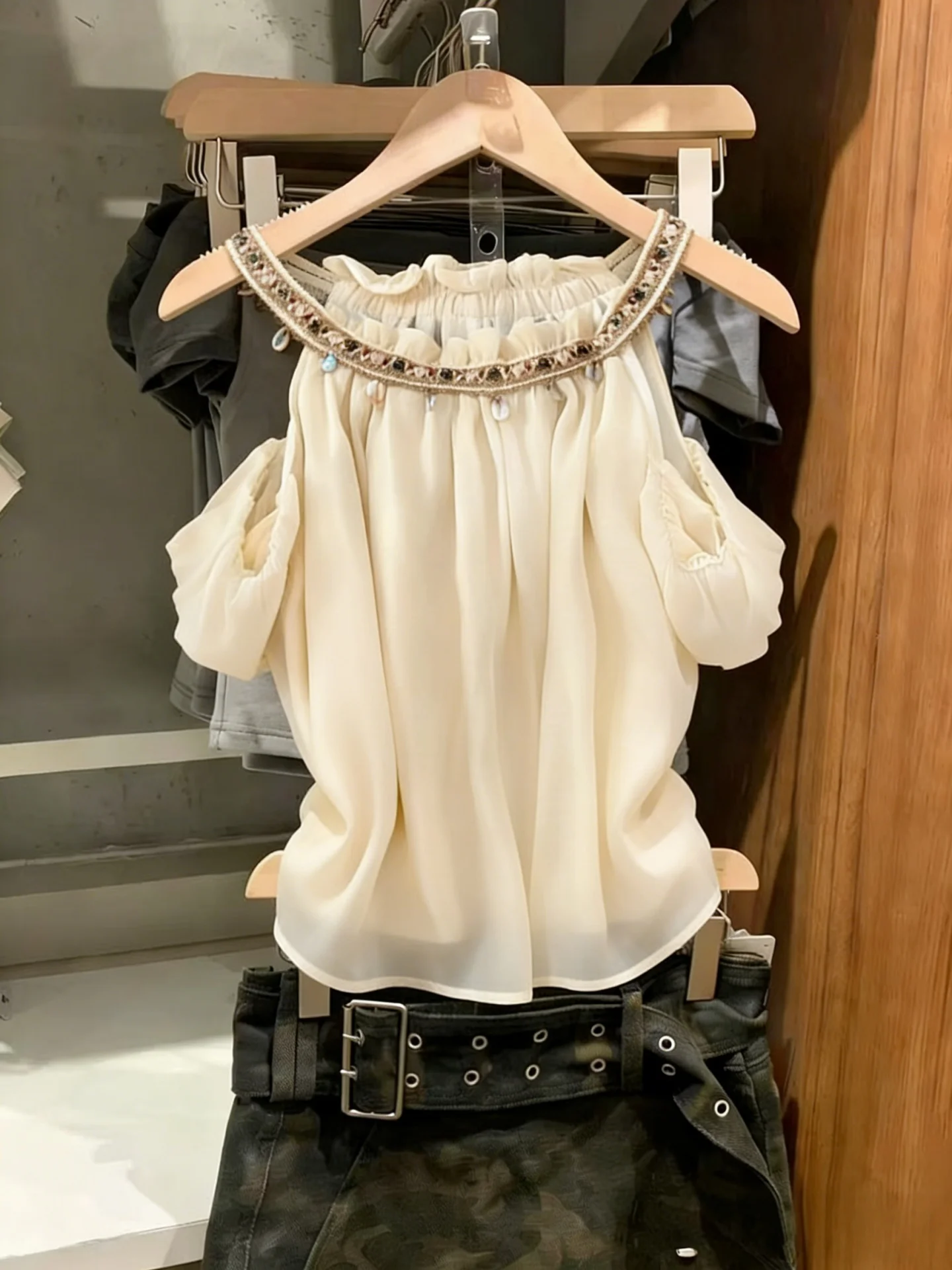 

Elegant Style Off-Shoulder Short Sleeve Chiffon Top Women's Summer New Design Doll Shirt Loose Fit Breathable Skin-Friendly