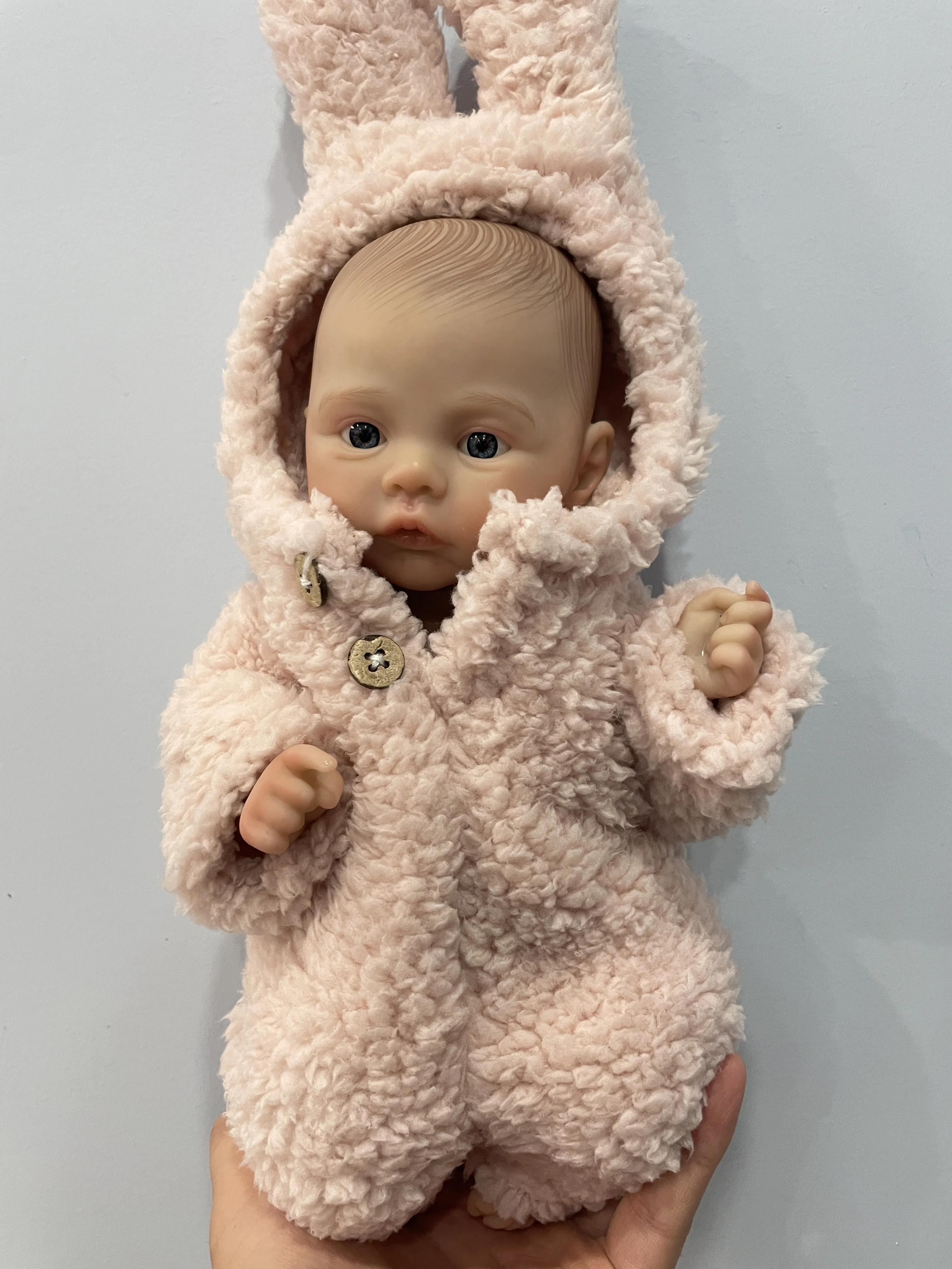 

Очаровательная кукла реборн 30 см луг: как новорожденный! Кожа Soft-Touch, Вени Шоу. Детская забавная игрушка и хороший компаньон.