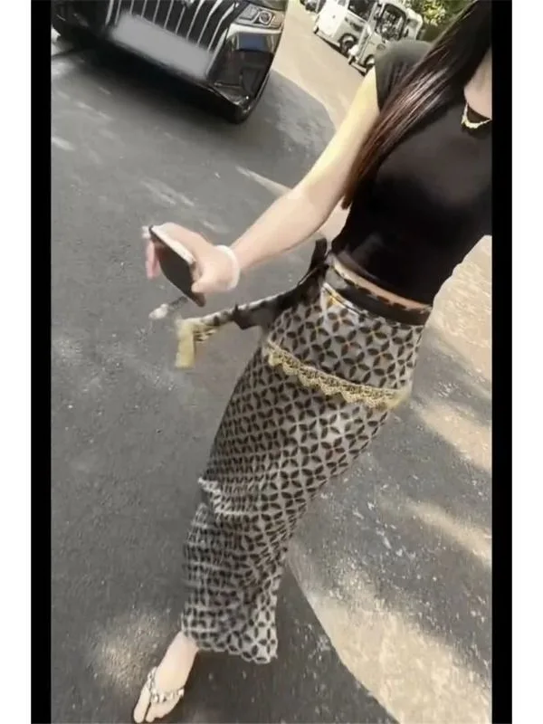 Fashionable Floral Print Maxi Skirt Women's Heavy Embroidery Slimming Long Skirt Half-length High Waist Straight Cut Polyeste...