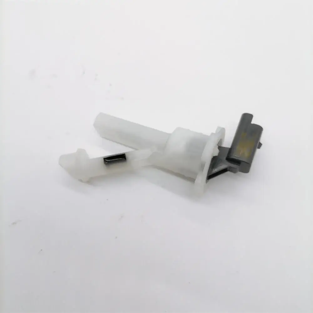 

Suitable for Peugeot 3008 407 Roadster 5008 Citroen C5 C6 Glass kettle sensor Washer Fluid Level Sensor OEM 643493