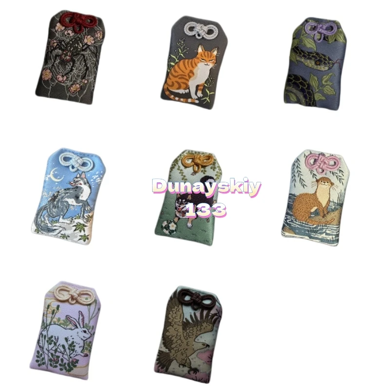 

Animal Theme Amulet Prop Spider Wolf Otter Silent Cosplay Lucky Wealth Hill FAccessories