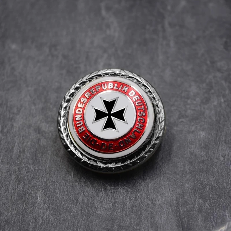 الصليبية المالطية إديلويس أوراق البلوط شارة النسر دبابيس الديكور الحرف التاريخ مروحة جمع تأثيري الدعائم