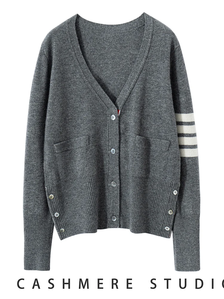 

Woman Clothing Fashion V-Neck Cardigan Soft Warm High Quality Sweater Retro Lazy Autumn Winter 100% Cashmere Knitwear Versatile