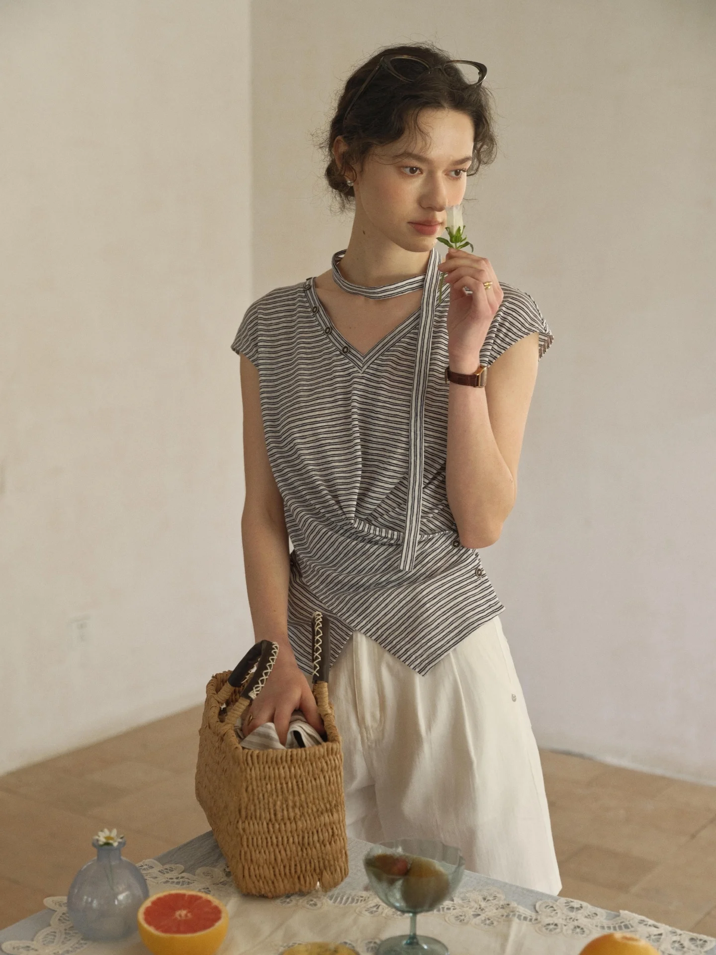 

SimpleRetro Stripe T-Shirt Women's V-Neck Short Sleeve Top Lyocell Linen Knot Casual High Waist Design Summer Fashion