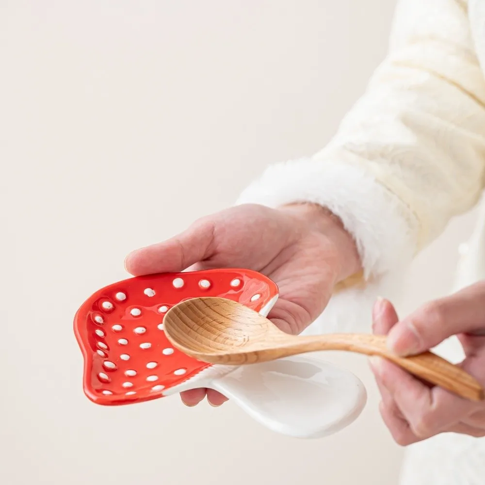 Ceramic Mushroom Spoon Holder Easy To Clean Multi-purpose Soup Spoon Holder Heat-Resistant Chopstick Rest Holder Household Use