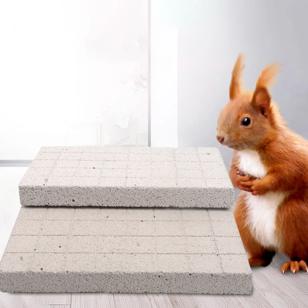 

1Pcs Volcanic Rabbit Grinding Claw Mat Durable Small Pet Foot Pad Scratch Board Guinea Pig Squirrel Chinchilla Squirrel Foot Pad