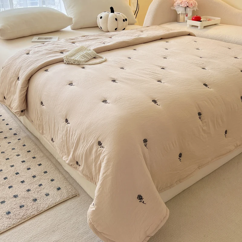 Japanese Minimalism Skin-friendly Summer Blanket Soft Breathable Single Double Duvet Washed Embroidered Comfortable Thin Quilt