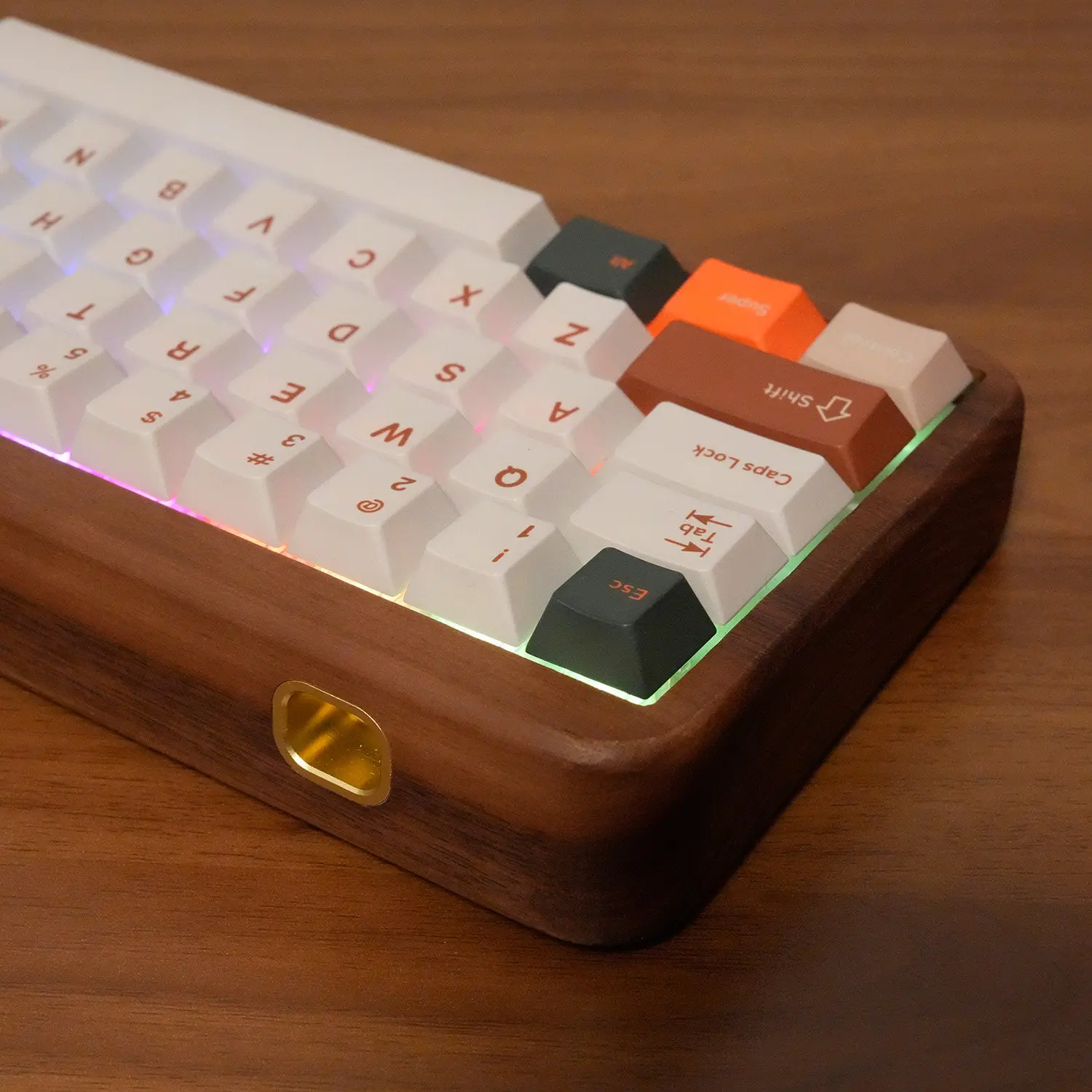 

SKY орех 68-клавишная механическая клавиатура 65% трехрежимная проводная беспроводная RGB с горячей заменой эргономичная прокладка механическая клавиатура офисная