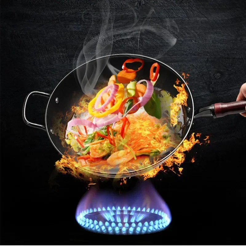 Black King Kong wok gas nitrogen iron pan carbon steel non-stick wok pan uncoated wok extremely iron pan