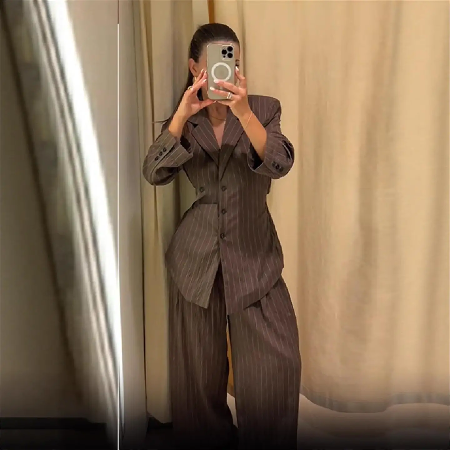 

Женский костюм в полоску с одной пуговицей, комплект брюк, длинные брюки, европейский моющийся комплект футболок, повседневная зимняя одежда