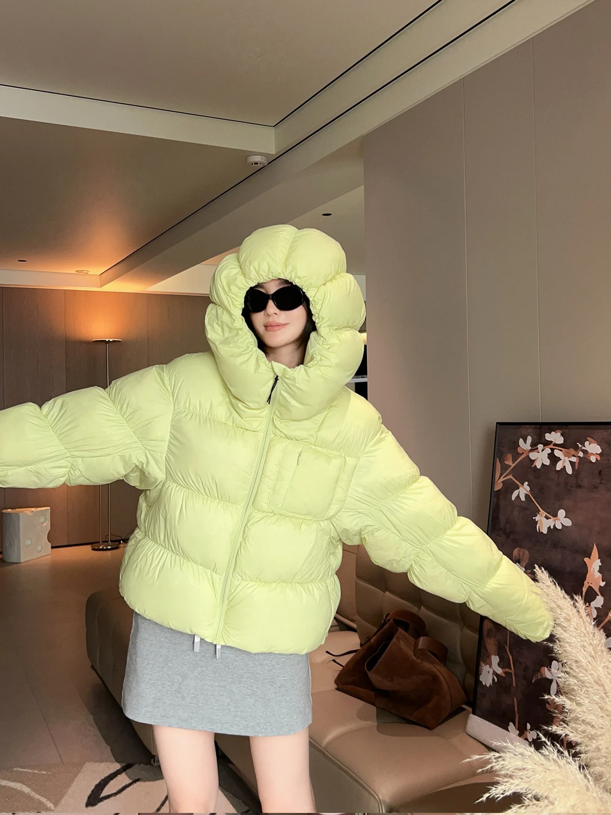 

Ultra-Light Puffball Hooded down Jaet Women's ort Sle Korean Straight Cut 90% White Du Feather Thiened Winter Coat