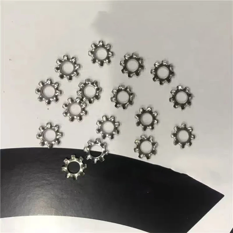 100pcs M2.5/3/3.5/4/5/6 External Tooth Anti‑Slip Shim Gasket Carbon Steel Serrated Locking Washer Fasteners Hardware Accessories