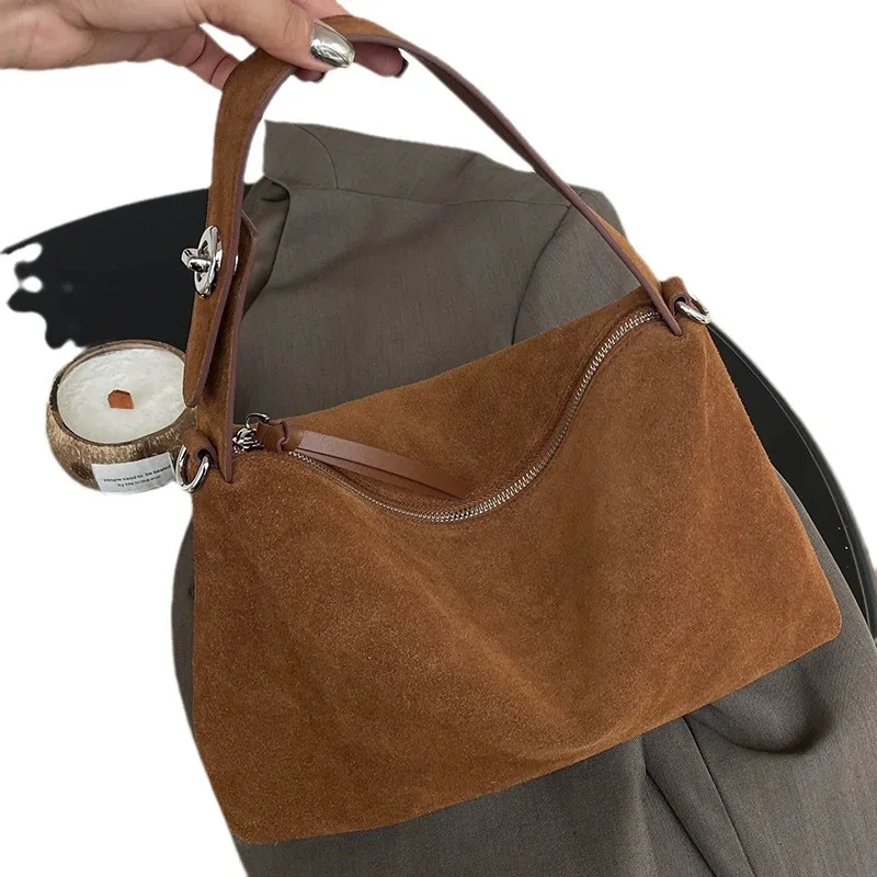 Francês vara axilas saco feminino alto sense2024new simples veludo bolsa de ombro fosco nicho feminino saco