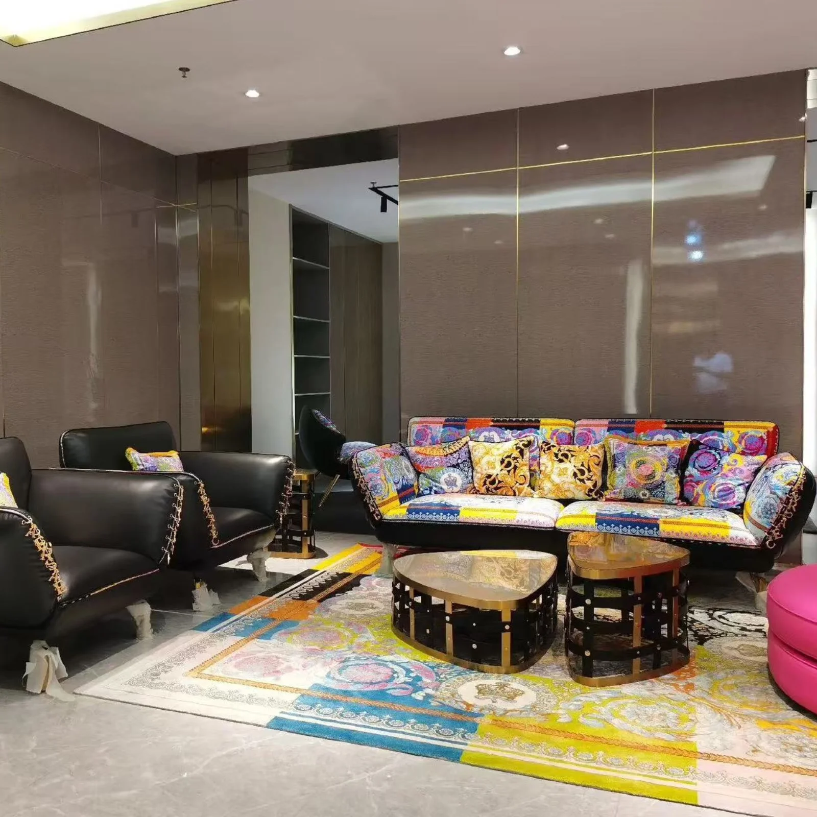 Furniture Luxury Modern European Design Rhapsdy Sofa Set Popular Hot Sale Living Room Sponge Filling Material New Design
