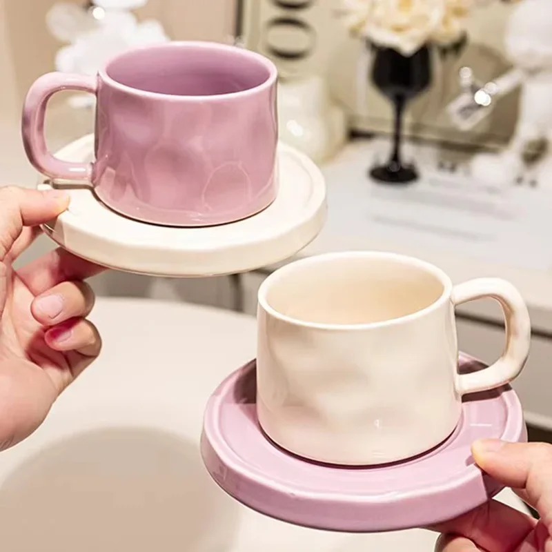 Luxury Handle Tea Cup Modern Pink Espresso Cappuccino Coffee Cup Ceramic Cute Conjunto De Xicaras Coffee Set Holder Sleeve