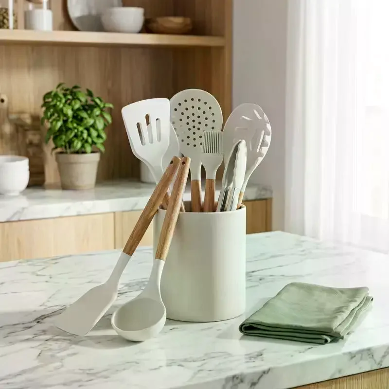 Silicone Kitchen Cookware Utensils Wooden Handle High Temperature Resistant Non Stick Pan Cooking Spatula Food Grade