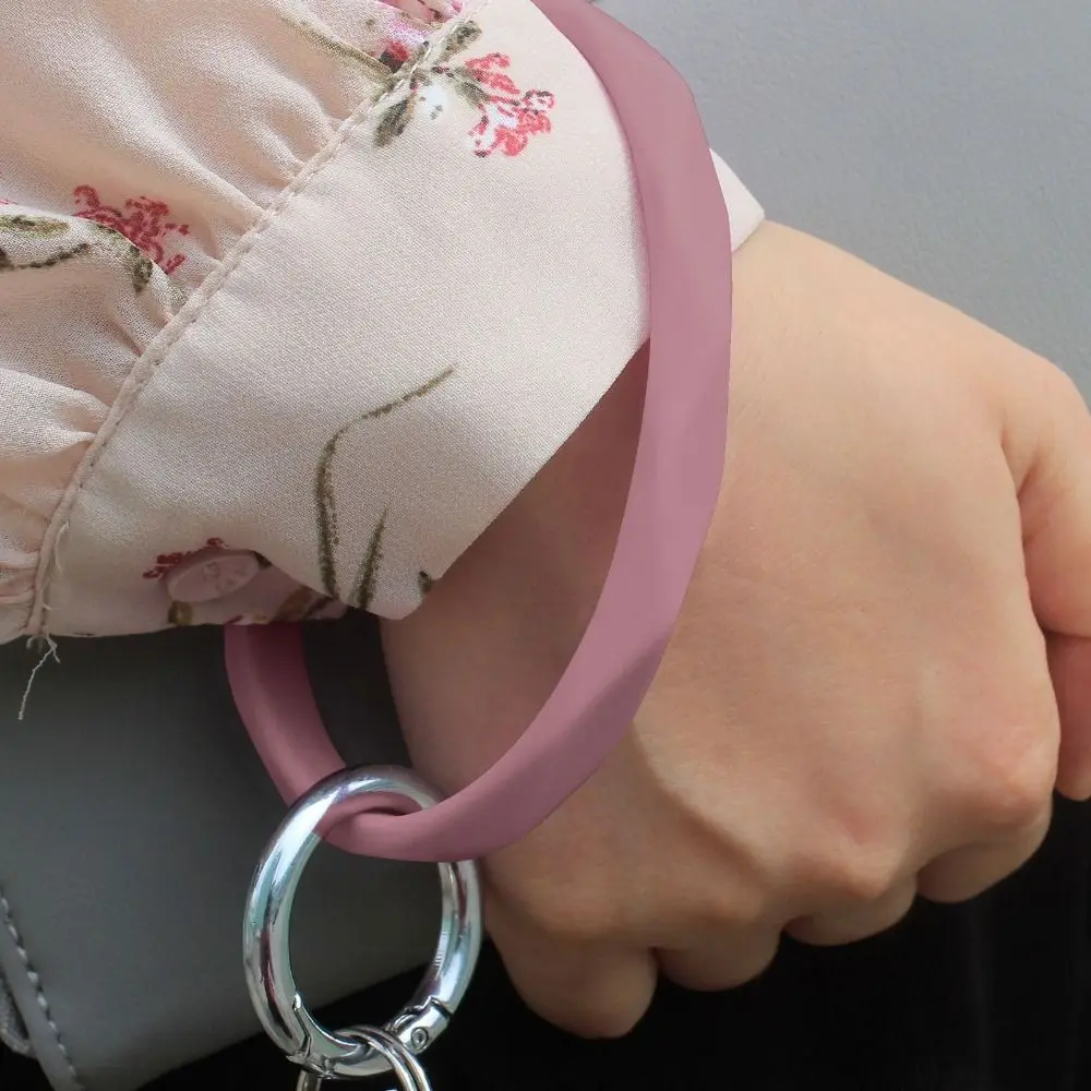 

Fashion Simple Silicone Keychain Creative Sports Round Bracelet Keychain Anti-Lost Soft Circle Wristlet Keyring Gift