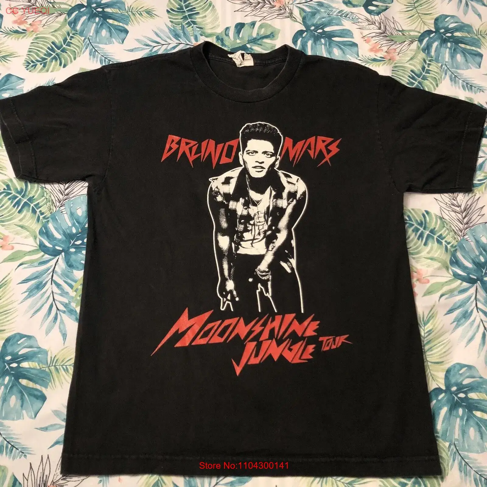 Bruno Mars Moonshine Jungle Black Tour T Shirt 2014 Size Medium Faded long or short sleeves