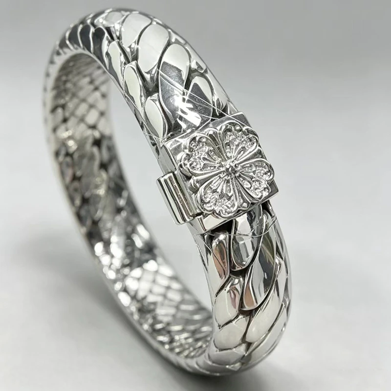 OUYADI 925 Sterling Silver Men Thick Woven Wheat Bracelet Exquisite Four Petal Flower Design Present