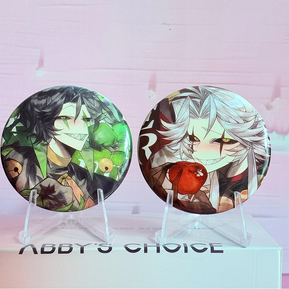 Juego The Freak figura de circo Pierrot broches de arlequin insignia de hojalata redonda decoración para mochila alfileres accesorios de Cosplay Prop