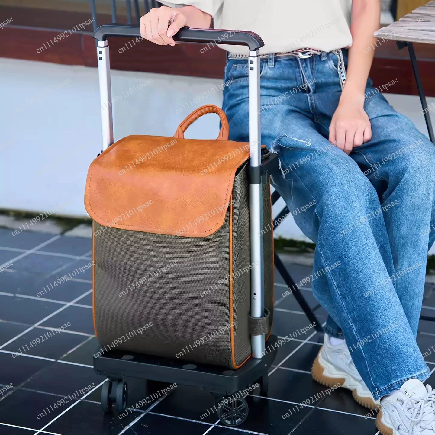 Shopping cart with 360 ° rotating wheel, lightweight folding, portable tote bag, four-wheel rolling