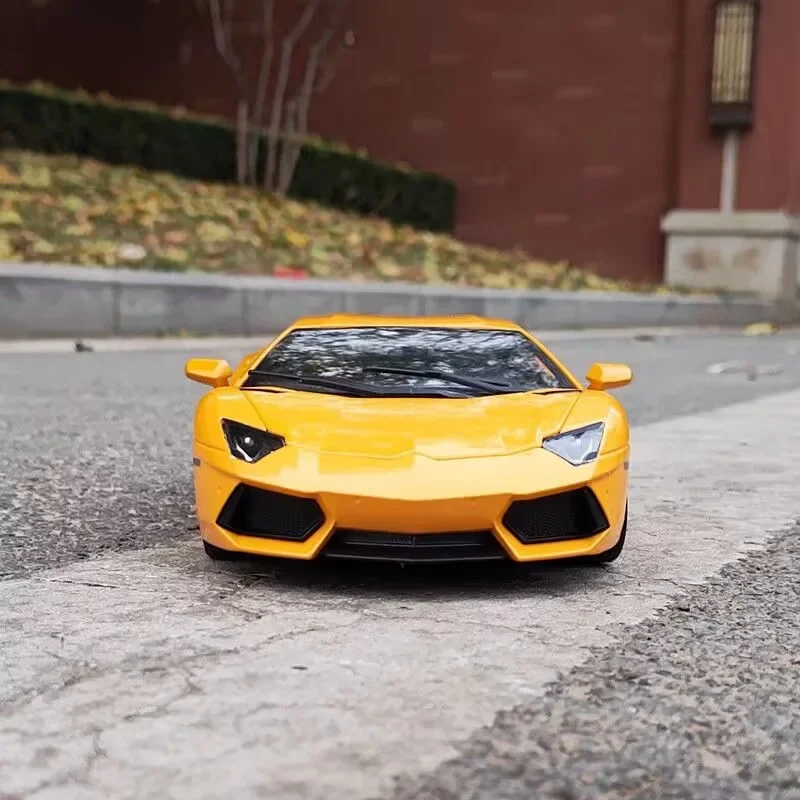 1:18 Aventador LP740 lega modello di auto sportiva pressofuso metallo auto da corsa veicoli modello alta collezione di simulazione regalo giocattolo per bambini