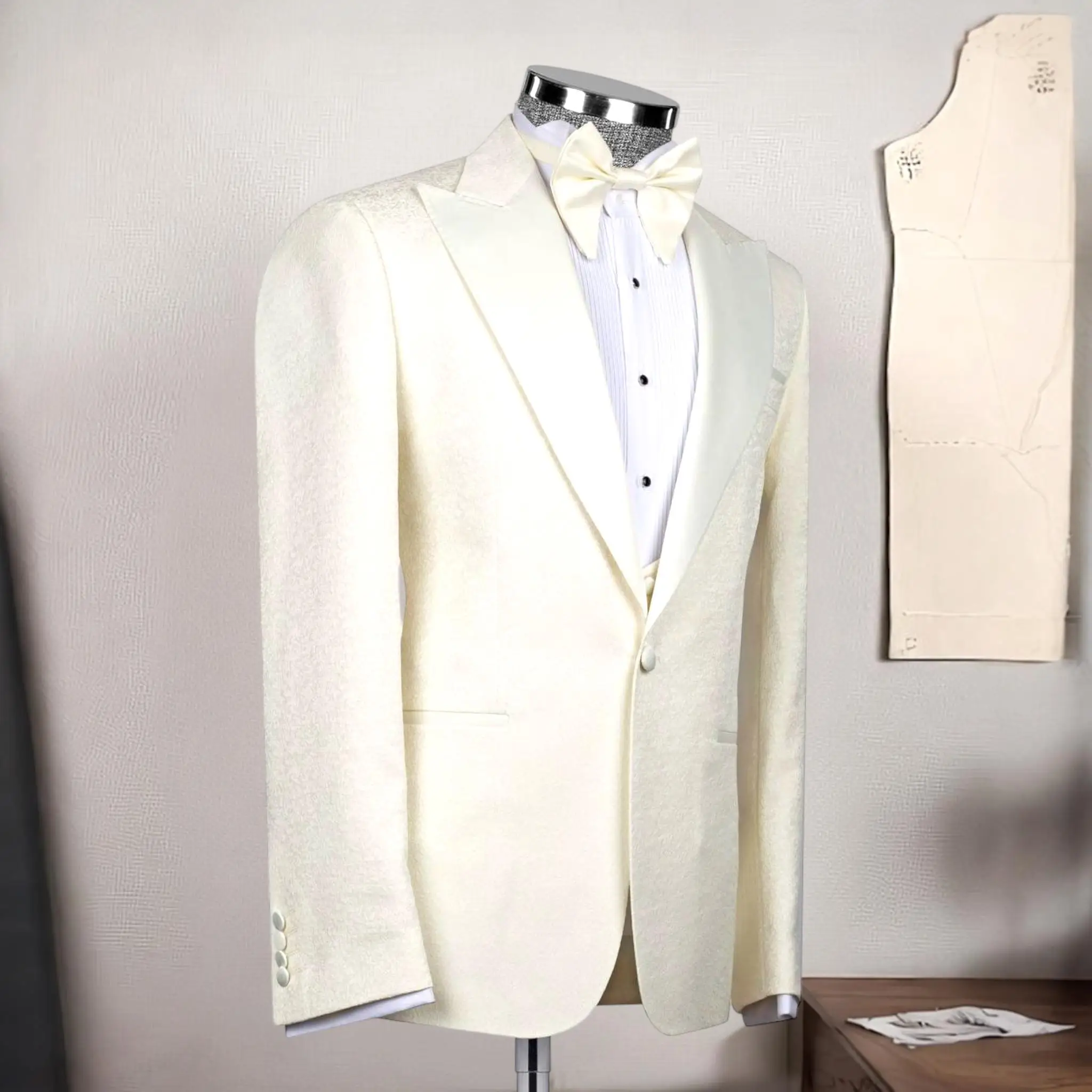 Cream Men's Two Piece, Peak Lapel Wedding Tuxedo Set, Luxury Men's Suit, Special Event Tuxedo, Prom Groomsmen Suits