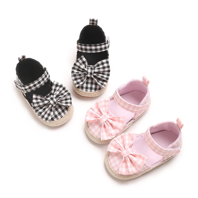 

Baby Girl's Anti Slip Soft Cloth Sole Indoor Baby Shoes Princess Walking Shoes Foot Protection Shoes Learning Shoe Bow Pattern