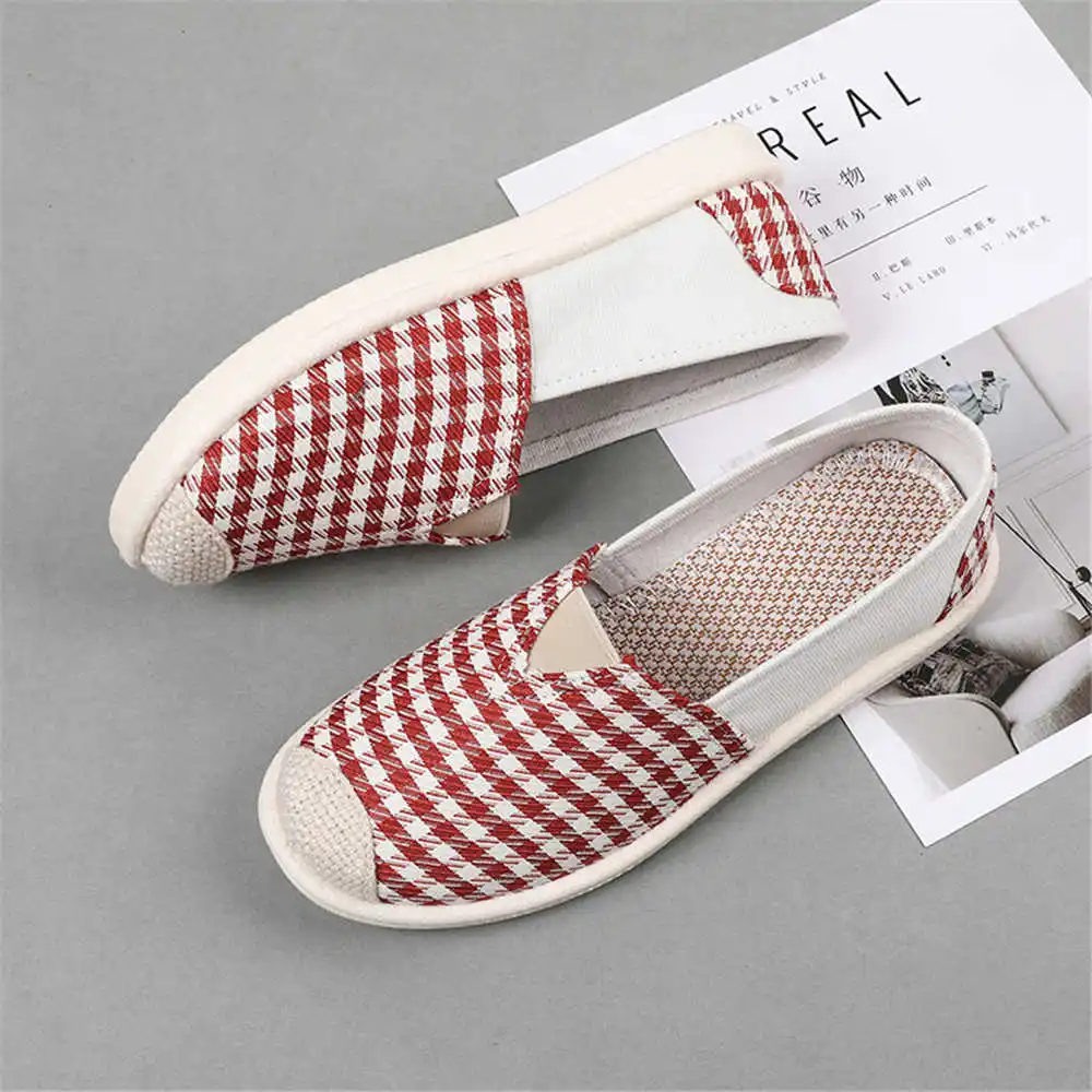 

Canvas Without Heel Woman Trainer Shoes Training Best Fashion Sneakers Luxury Brand Basketball Sports Tenys Team Sporty Pie