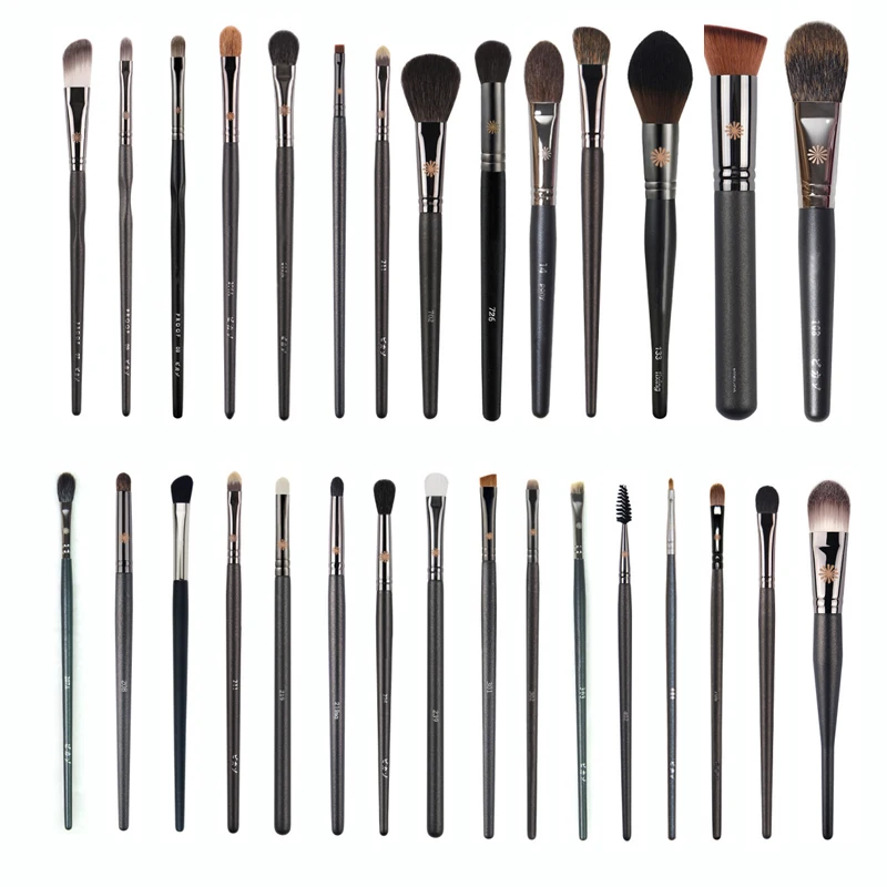 P Series Makeup Brush High Quality Animal Bristles Loose Powder Foundation Blush Concealer Brush Beauty Tools For Women