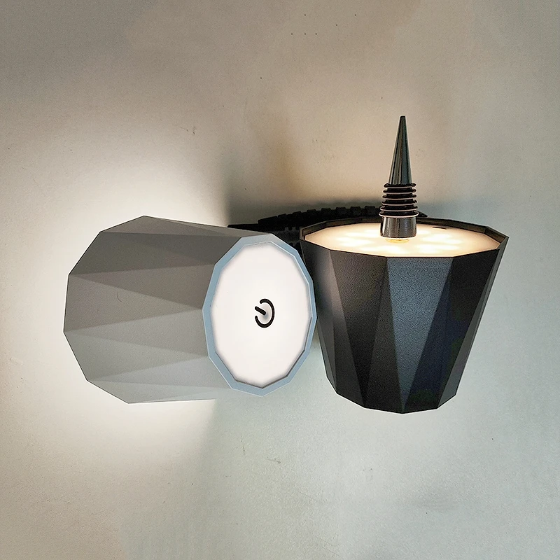 ワイヤレスワインボトルテーブルランプタッチコントロール3色無段階調光ナイトライトバーワインボトルテーブルランプに適しています