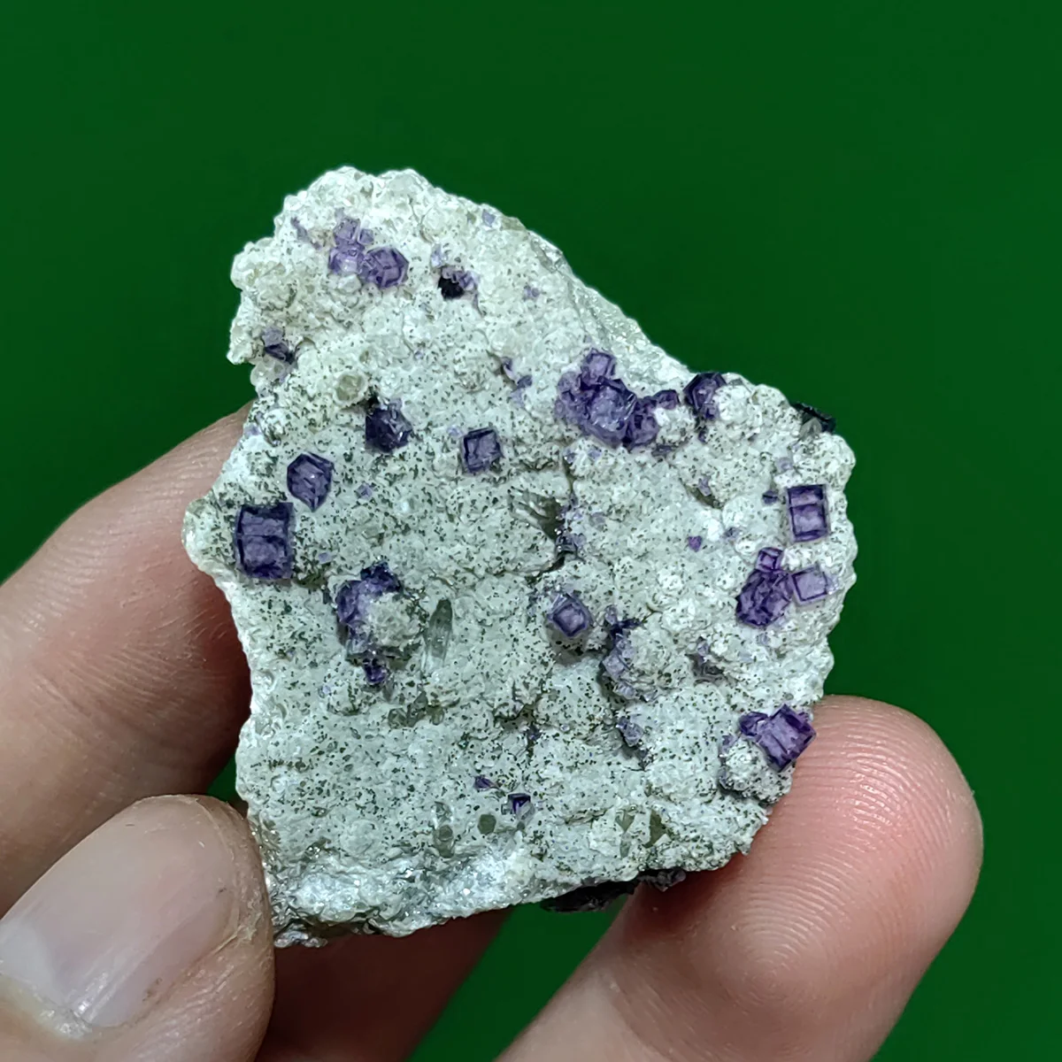 C1-1B Natural Fluorite Cluster Mineral Specimens Gem Stones and crystals Yao gang xian mine