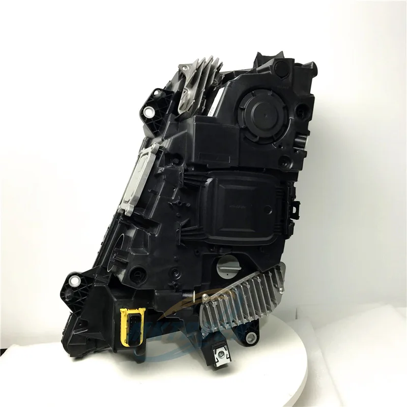 Adequado para montagem de farol de lente lateral LED, acessórios de luz de caminhão da série Volvo FH4 FH16 FMX para caminhões pesados